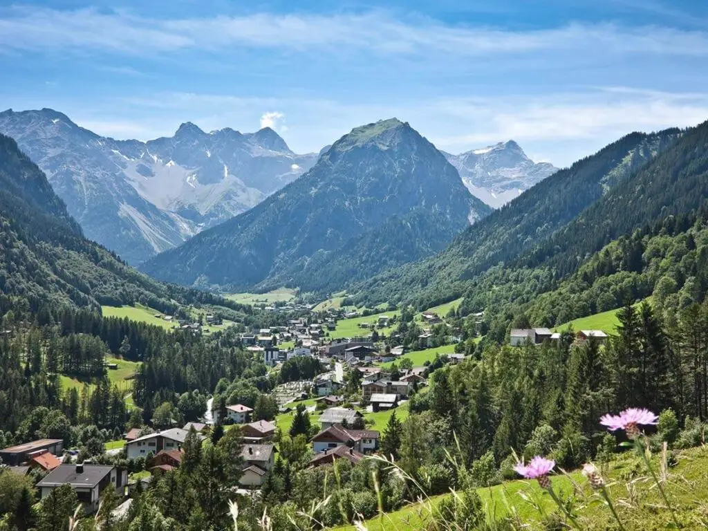 Brandnertal mit Blick auf Brand