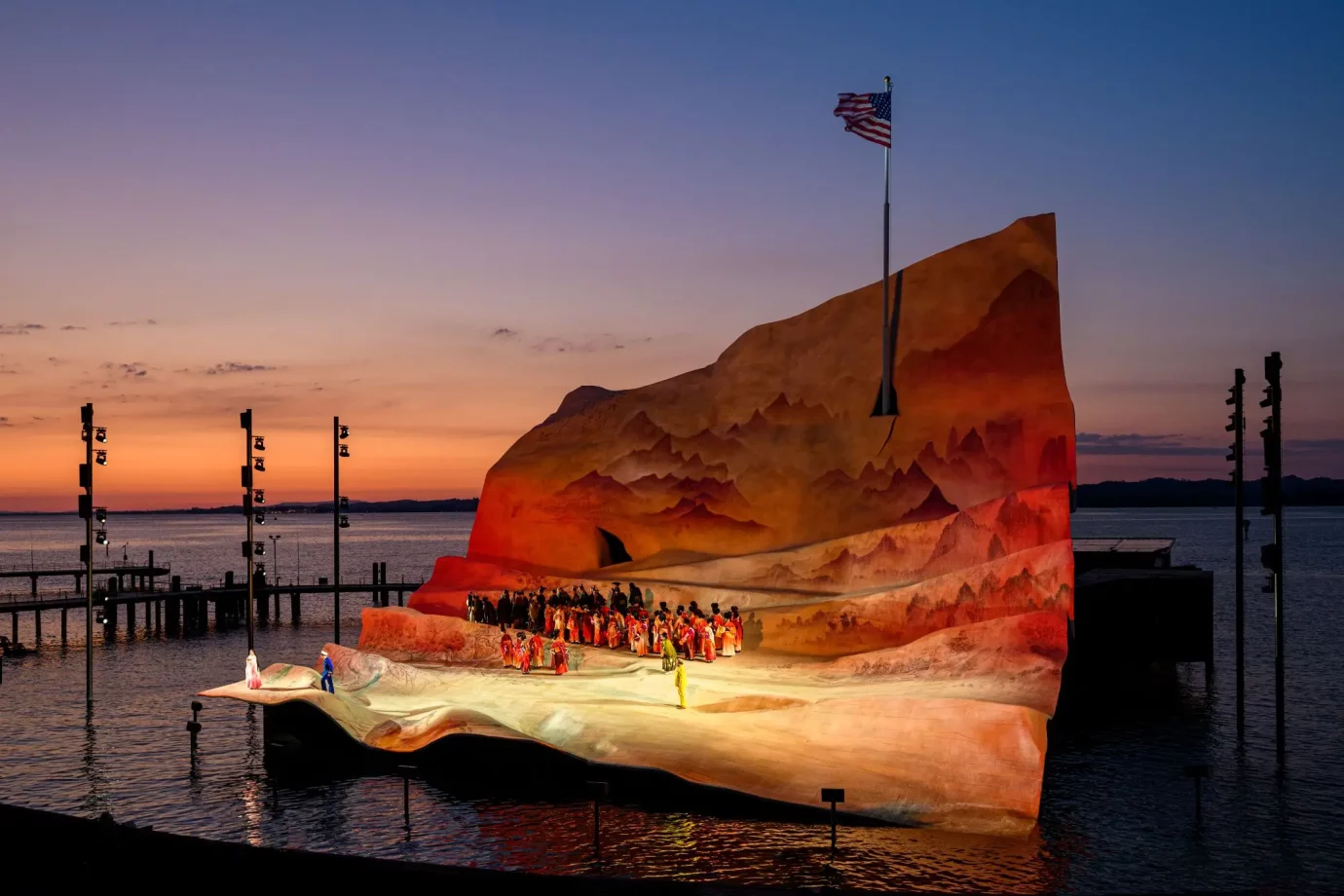 Die Seebühne der Bregenzer Festspiele mit der Aufführung Madame Butterfly von Giacomo Puccini